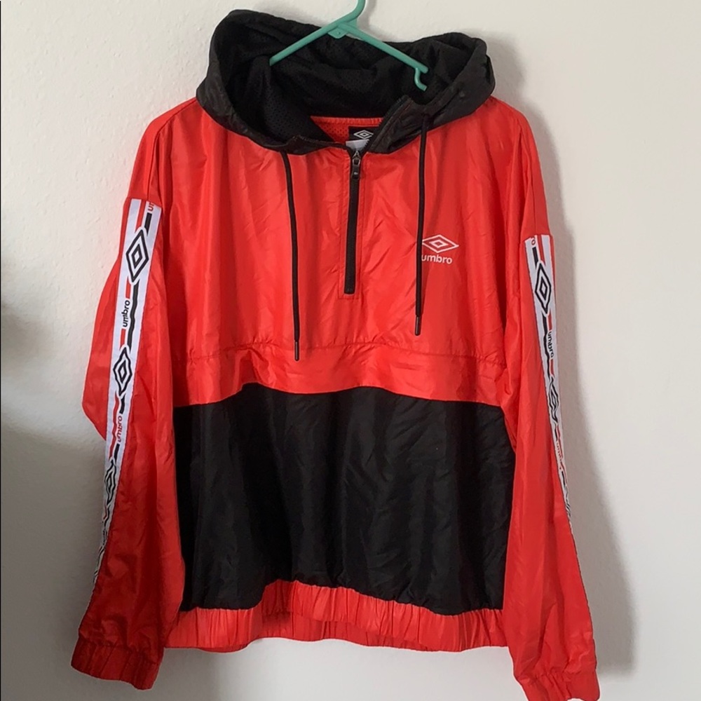 Umbro Hooded Windbreaker